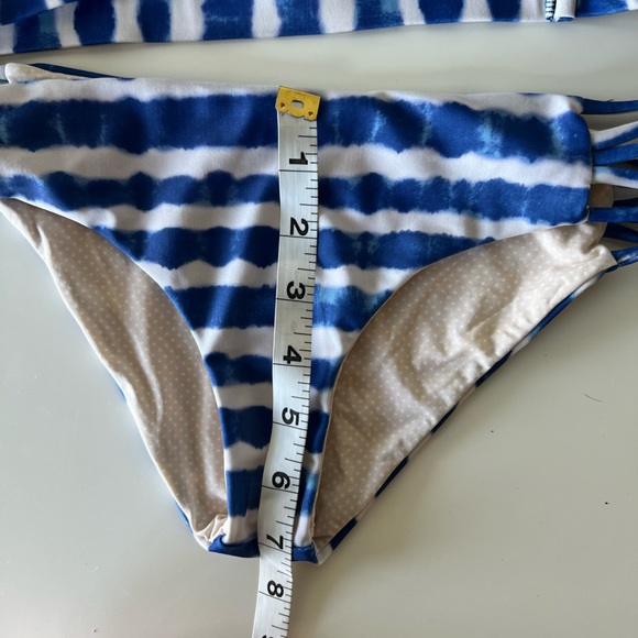 *RARE* ACACIA BIKINI IN ROYAL BLUE TYE DIE SIZE LARGE - Picture 3 of 7